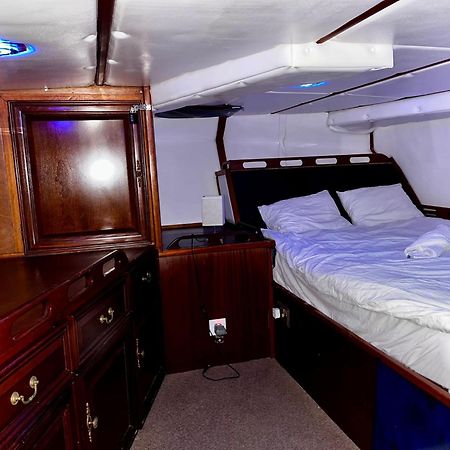 Salidas En Barco Hotel Premiá de Mar Екстериор снимка
