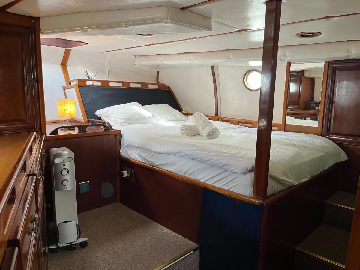 Salidas En Barco Hotel Premiá de Mar Екстериор снимка